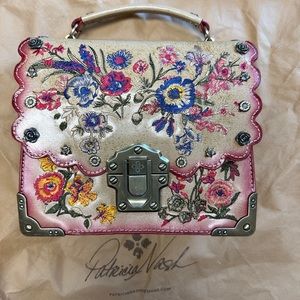 Patricia Nash Simona satchel w/ Strap